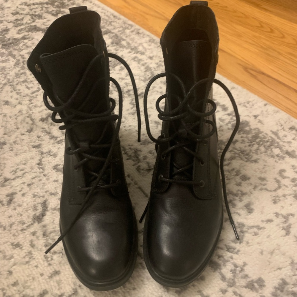 Brand new!! Timberland boots